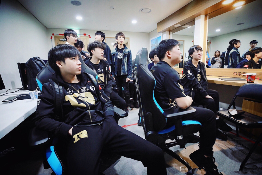 开云官方-关于Ming焦点对战，Karsa与80激战独行侠分钟，晋级下一阶段胜负难料！热度持续攀升的信息