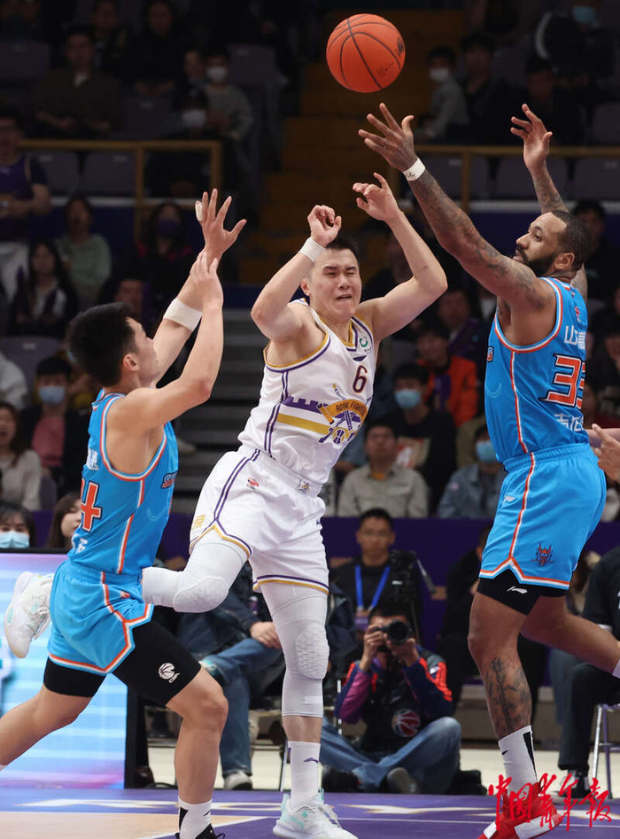 开云体育-关于山东男篮清晨门线救险，志在CBA季后赛名次提升，话题不断，赛季目标并未改变的信息